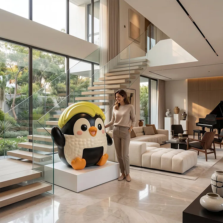 Cute FRP Penguin Sculpture
